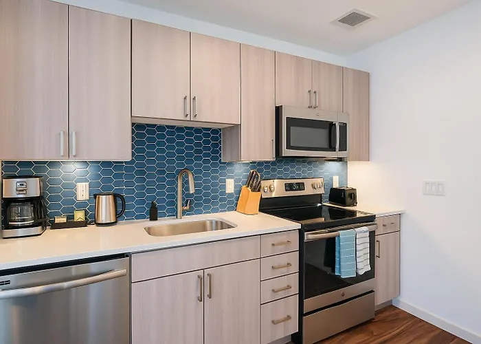 Apartment Boulevard Modern Roosevelt 1br Pool & Gym Access